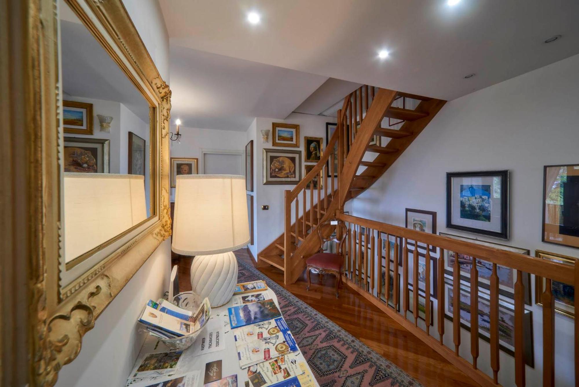 Bed and Breakfast Tosca House 2 Varenna Exterior foto