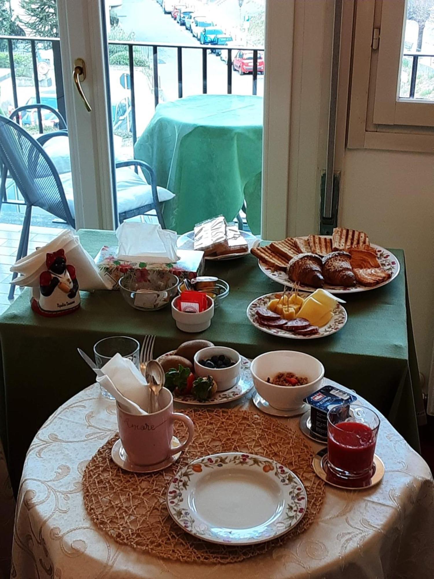 Bed and Breakfast Tosca House 2 Varenna Exterior foto