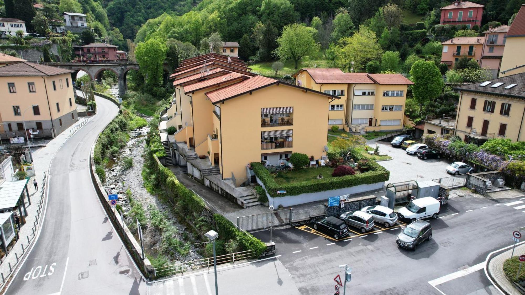 Bed and Breakfast Tosca House 2 Varenna Exterior foto