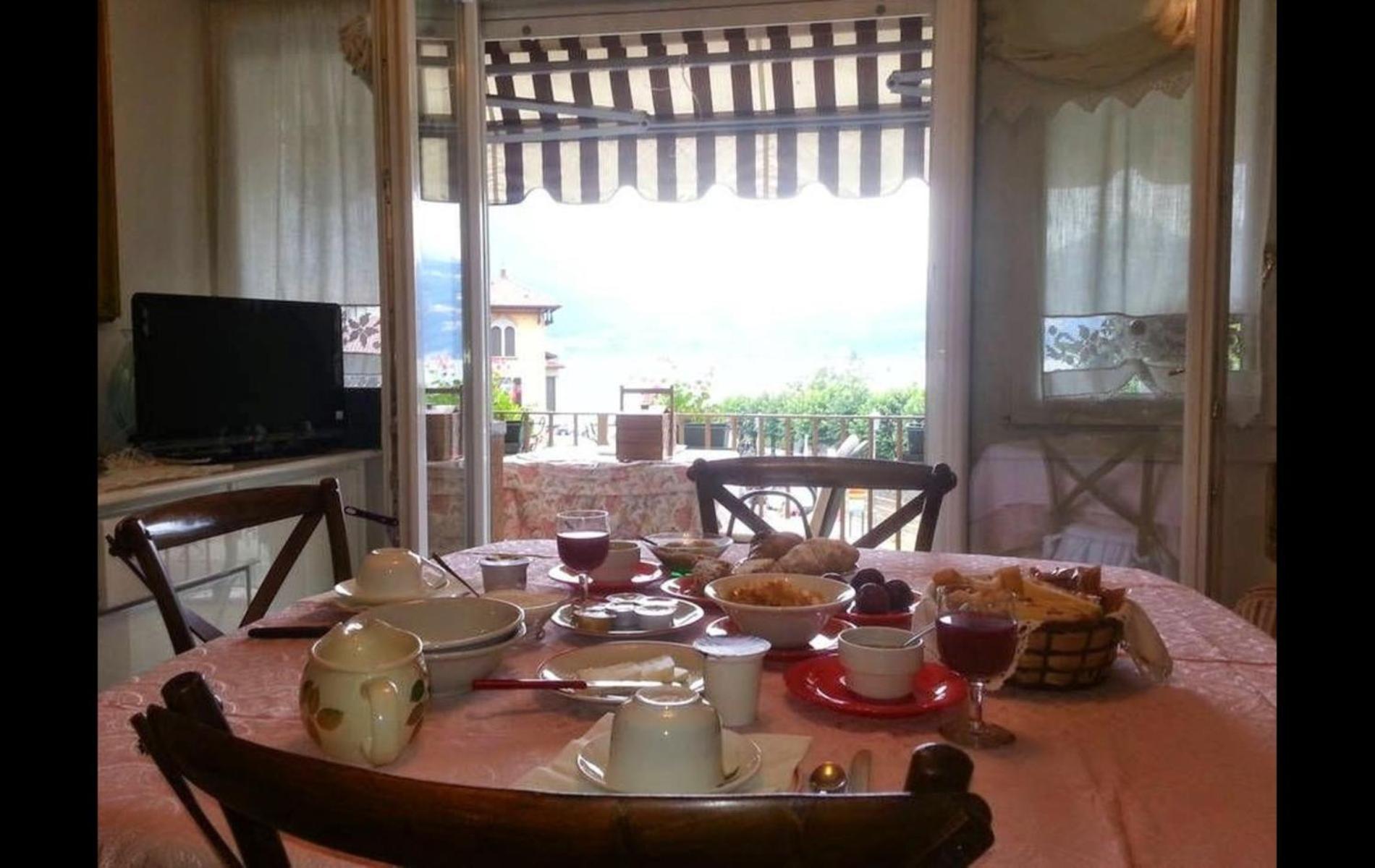 Bed and Breakfast Tosca House 2 Varenna Exterior foto